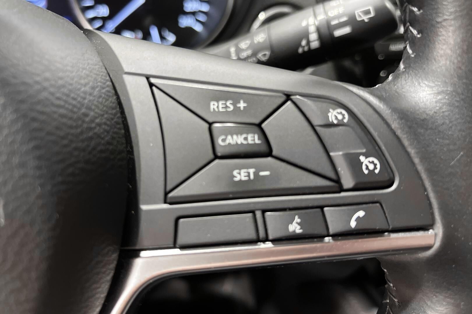 Nissan Qashqai iso kuva 18