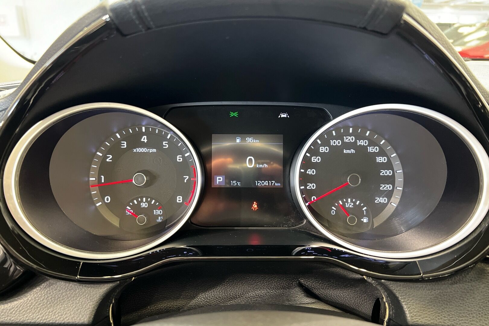 Kia Ceed iso kuva 15