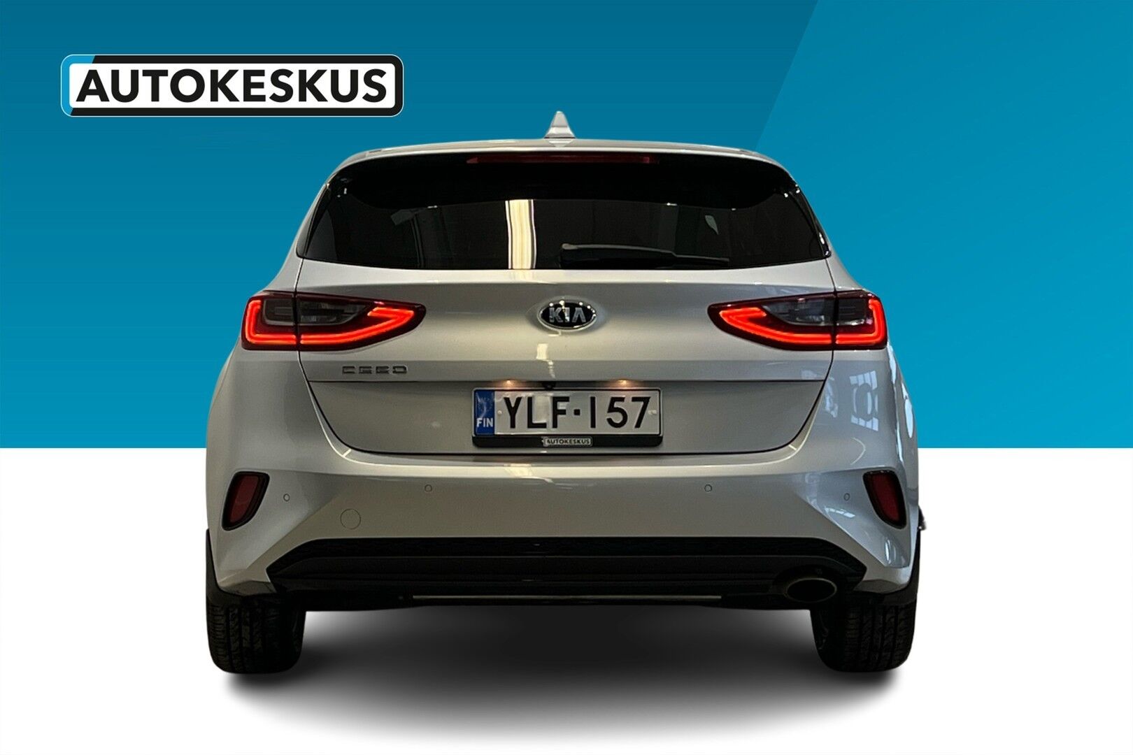Kia Ceed iso kuva 2