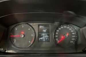 Volkswagen Transporter esikatselu 16