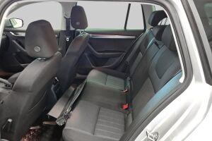 Skoda Octavia esikatselu 6