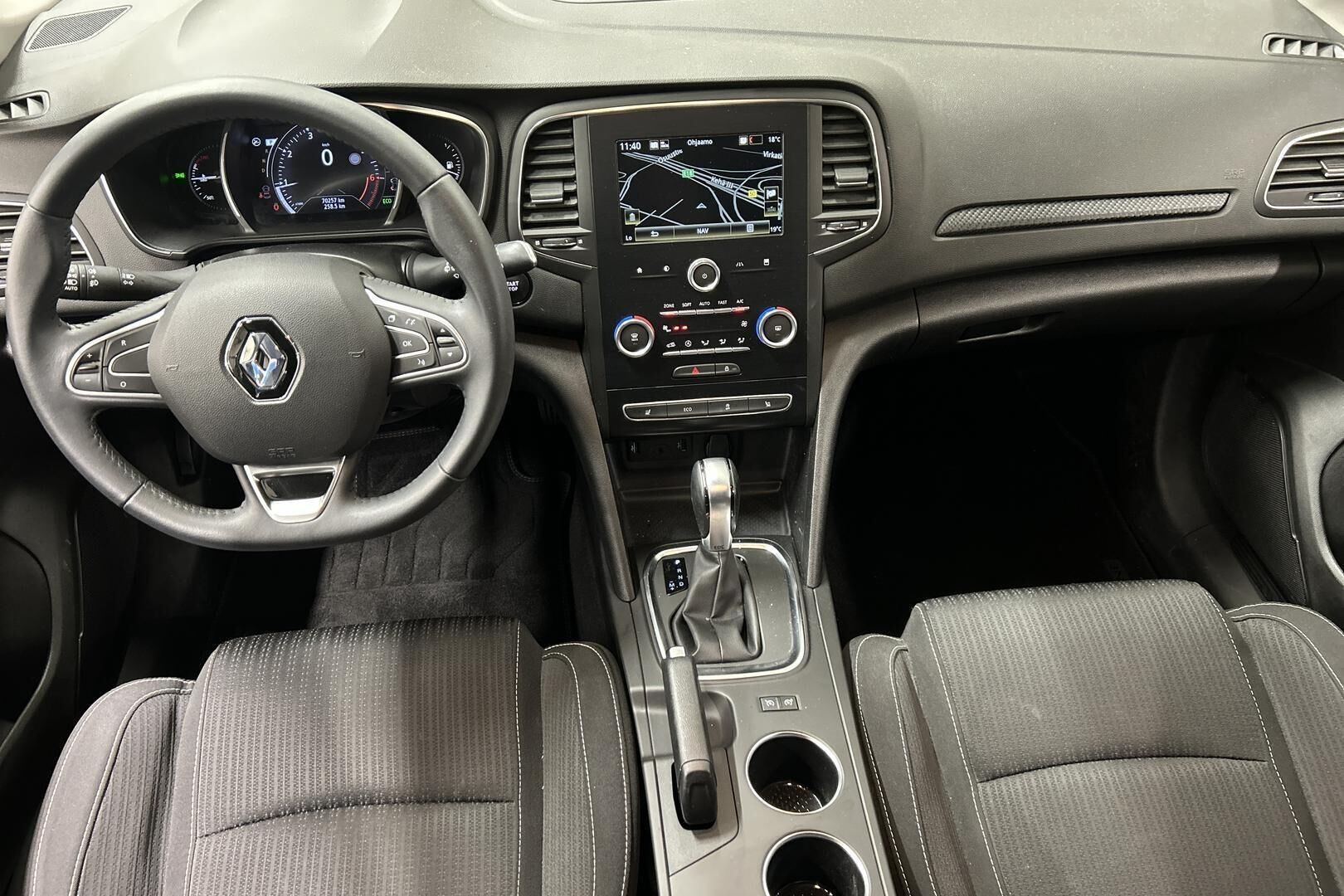 Renault Megane iso kuva 10