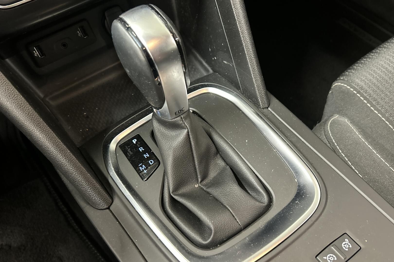 Renault Megane iso kuva 20