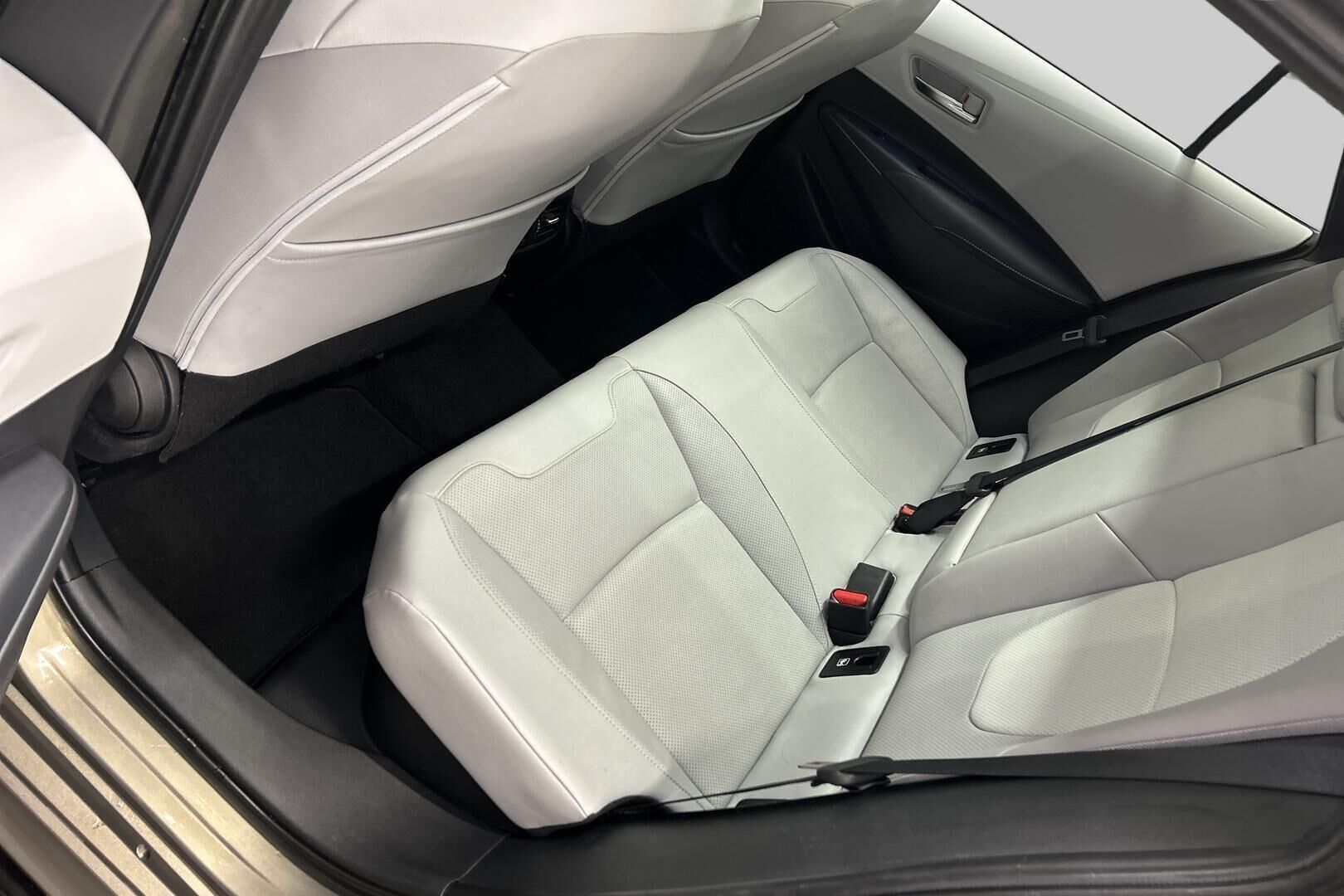 Toyota Corolla iso kuva 10