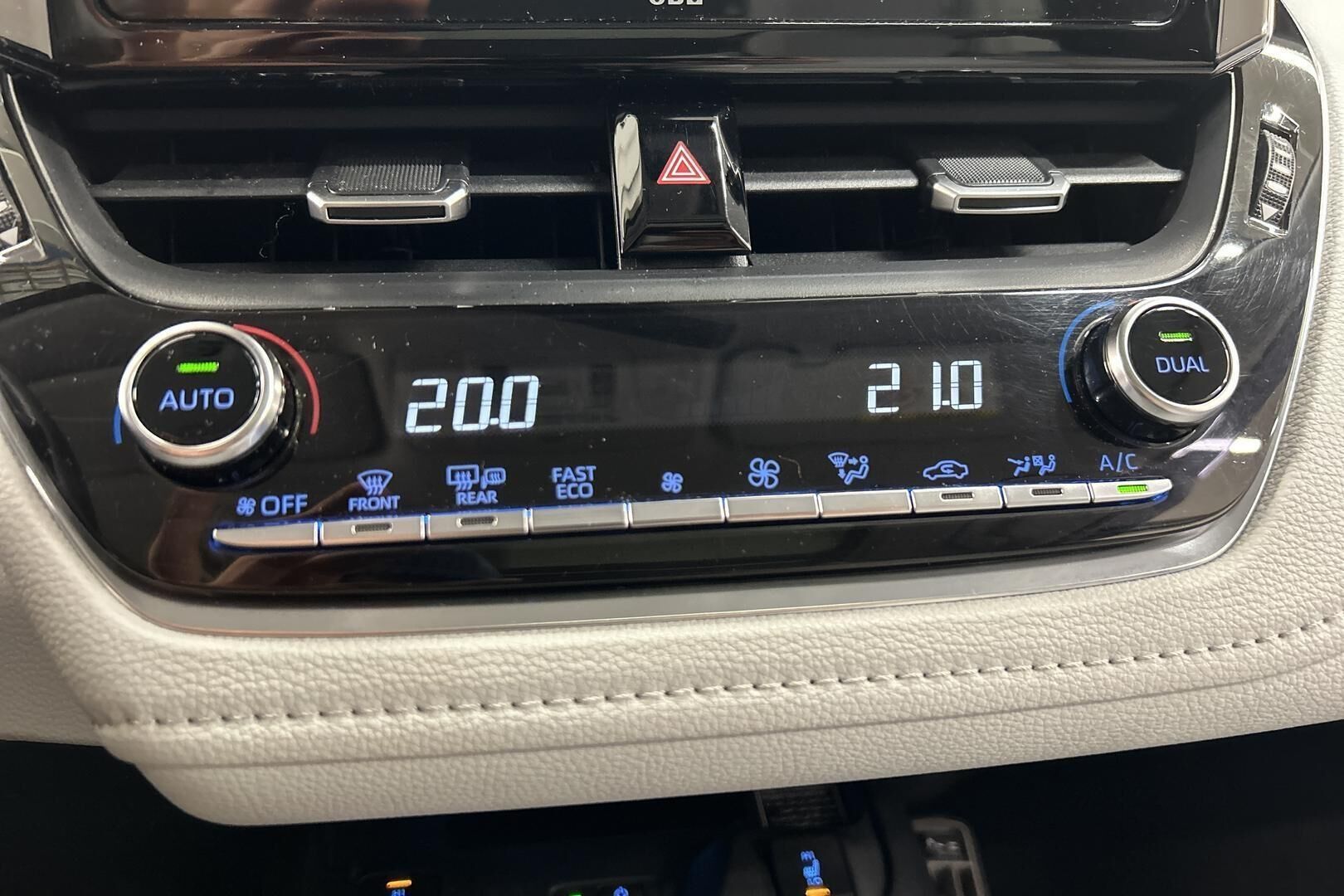 Toyota Corolla iso kuva 17