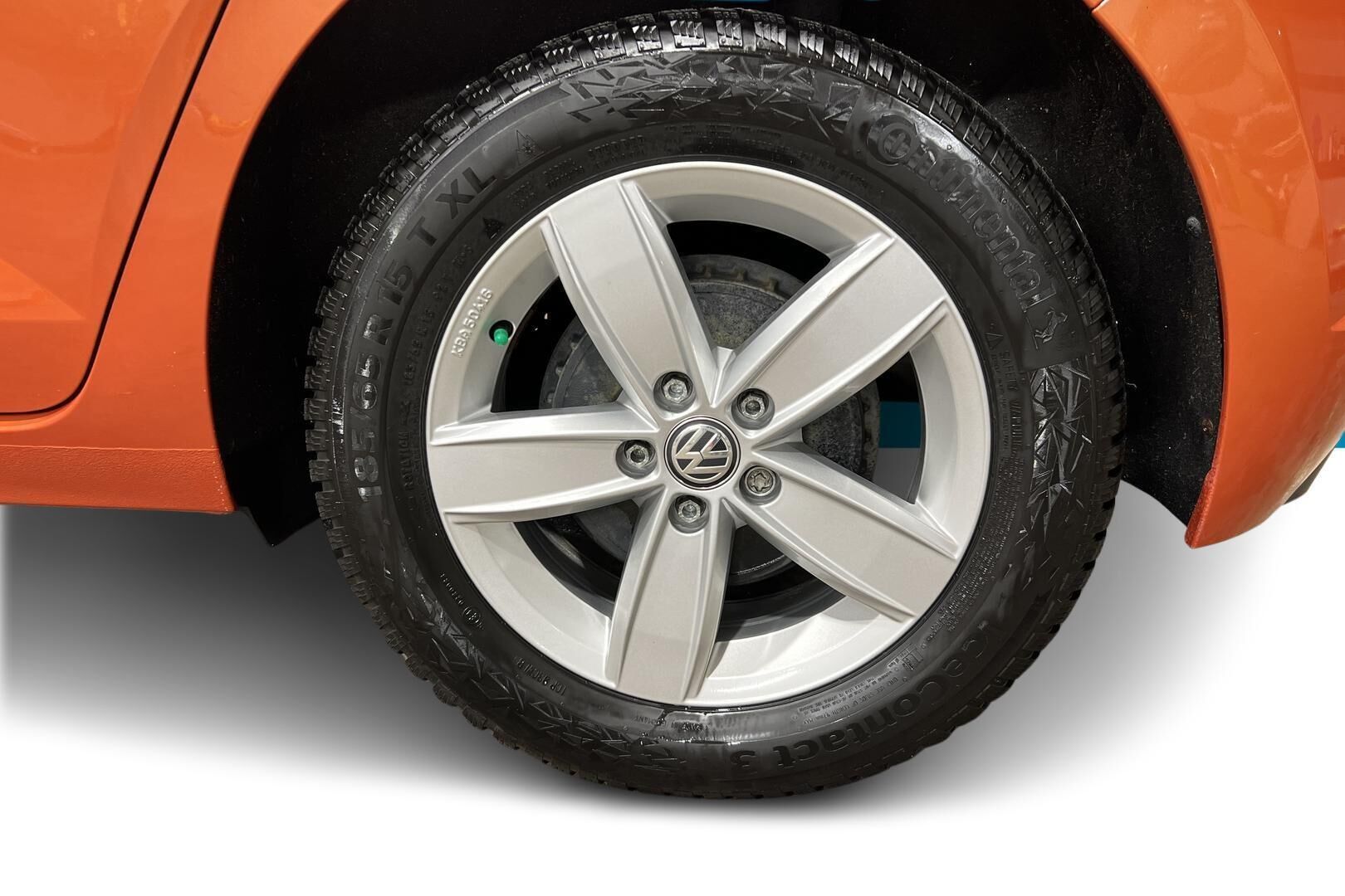 Volkswagen Polo iso kuva 13