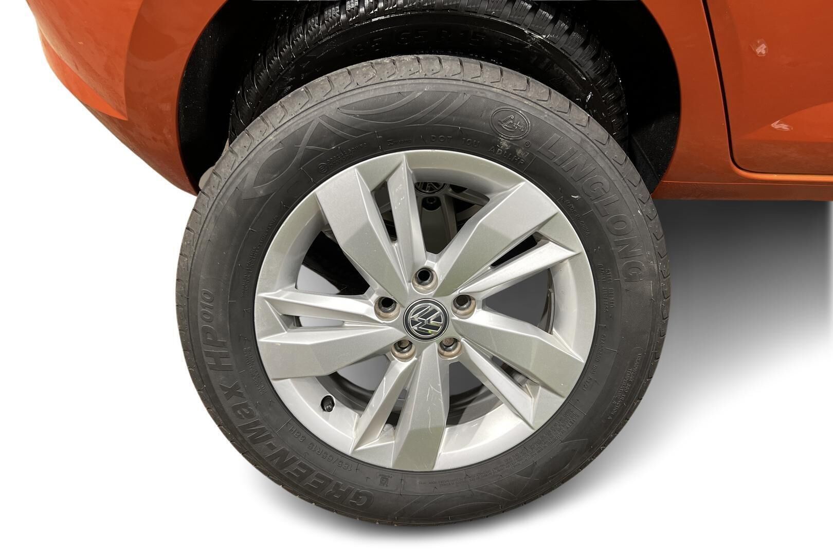 Volkswagen Polo iso kuva 19