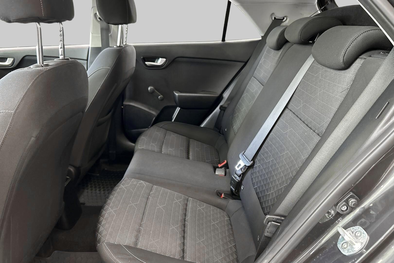Kia Rio iso kuva 10