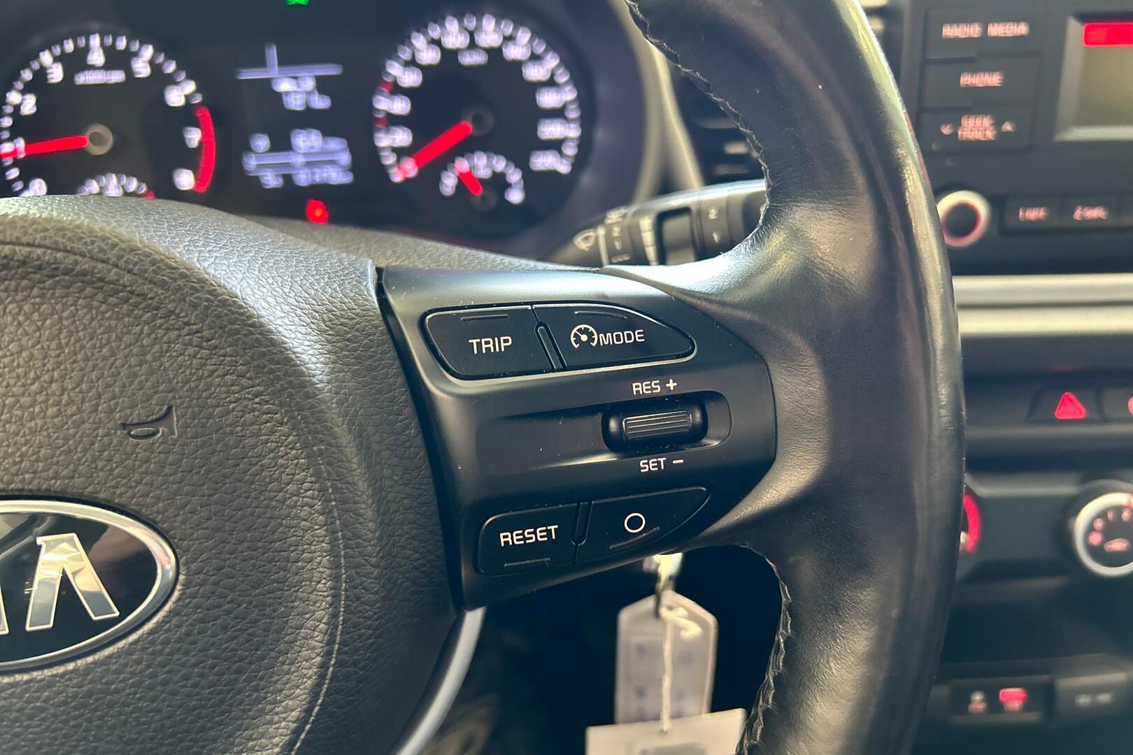 Kia Rio iso kuva 16