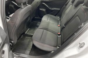 Ford Focus esikatselu 10