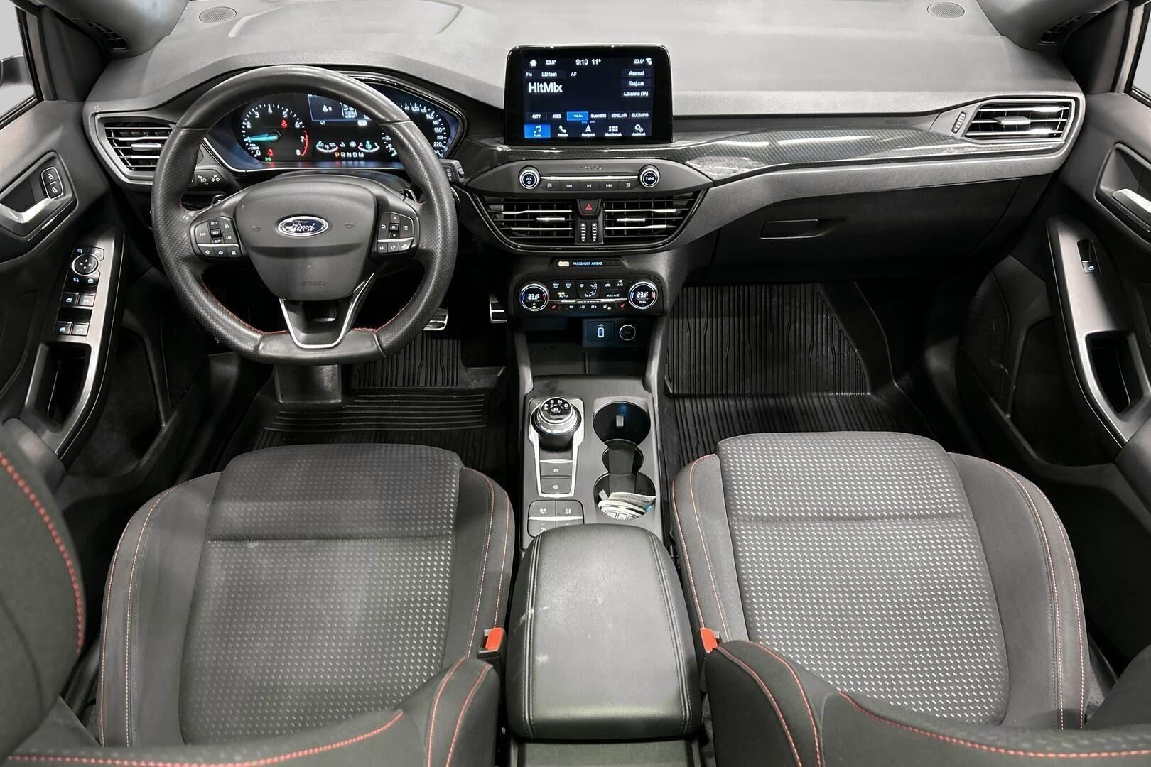 Ford Focus iso kuva 11