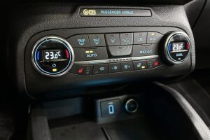 Ford Focus esikatselu 16