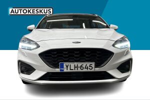 Ford Focus esikatselu 2
