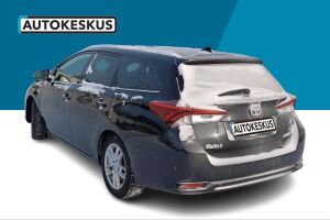 Toyota Auris esikatselu 3