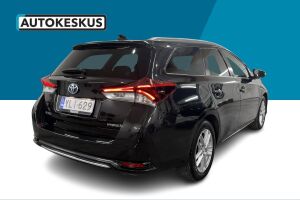 Toyota Auris esikatselu 4
