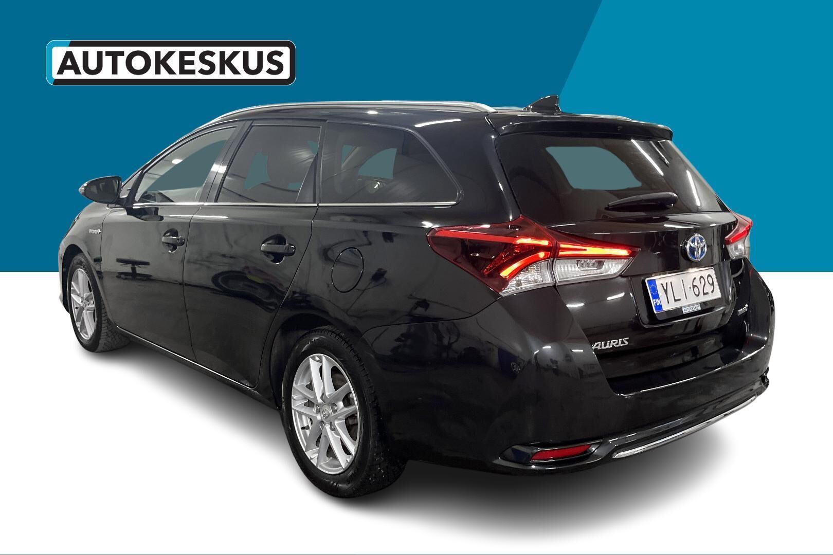 Toyota Auris iso kuva 6