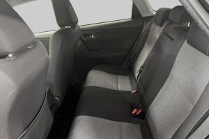 Toyota Auris esikatselu 9