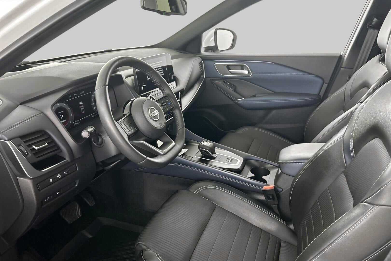 Nissan Qashqai iso kuva 9