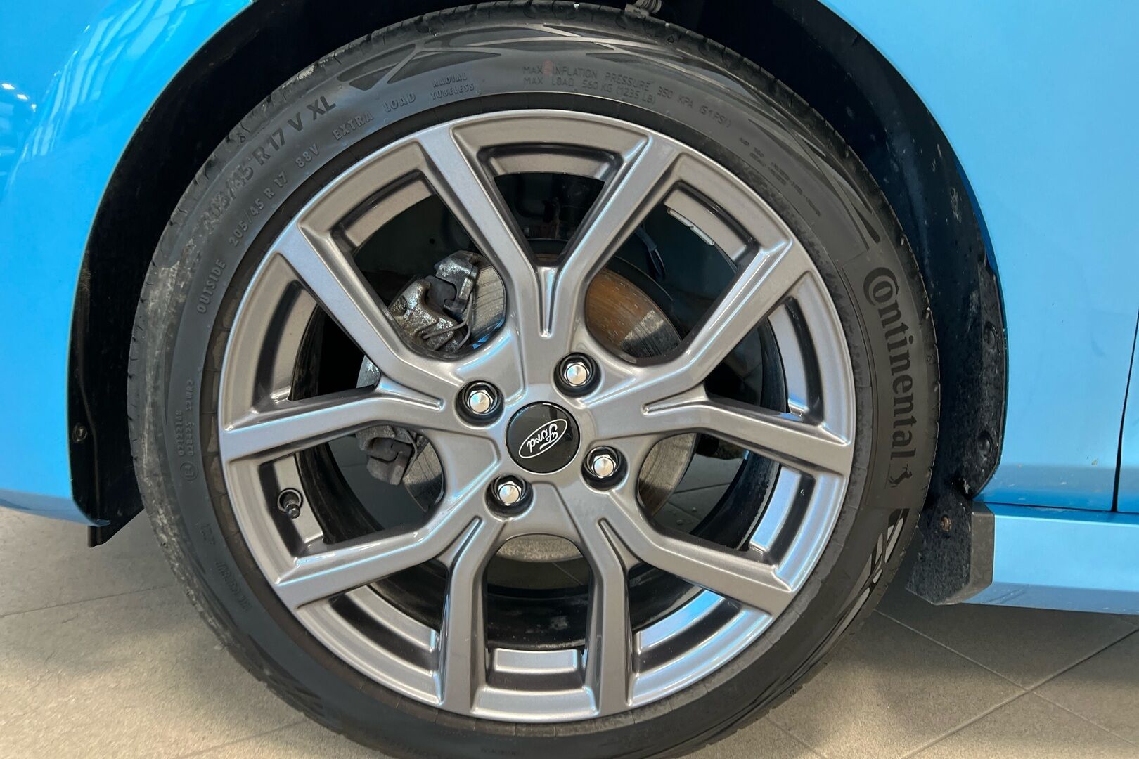 Ford Fiesta iso kuva 11