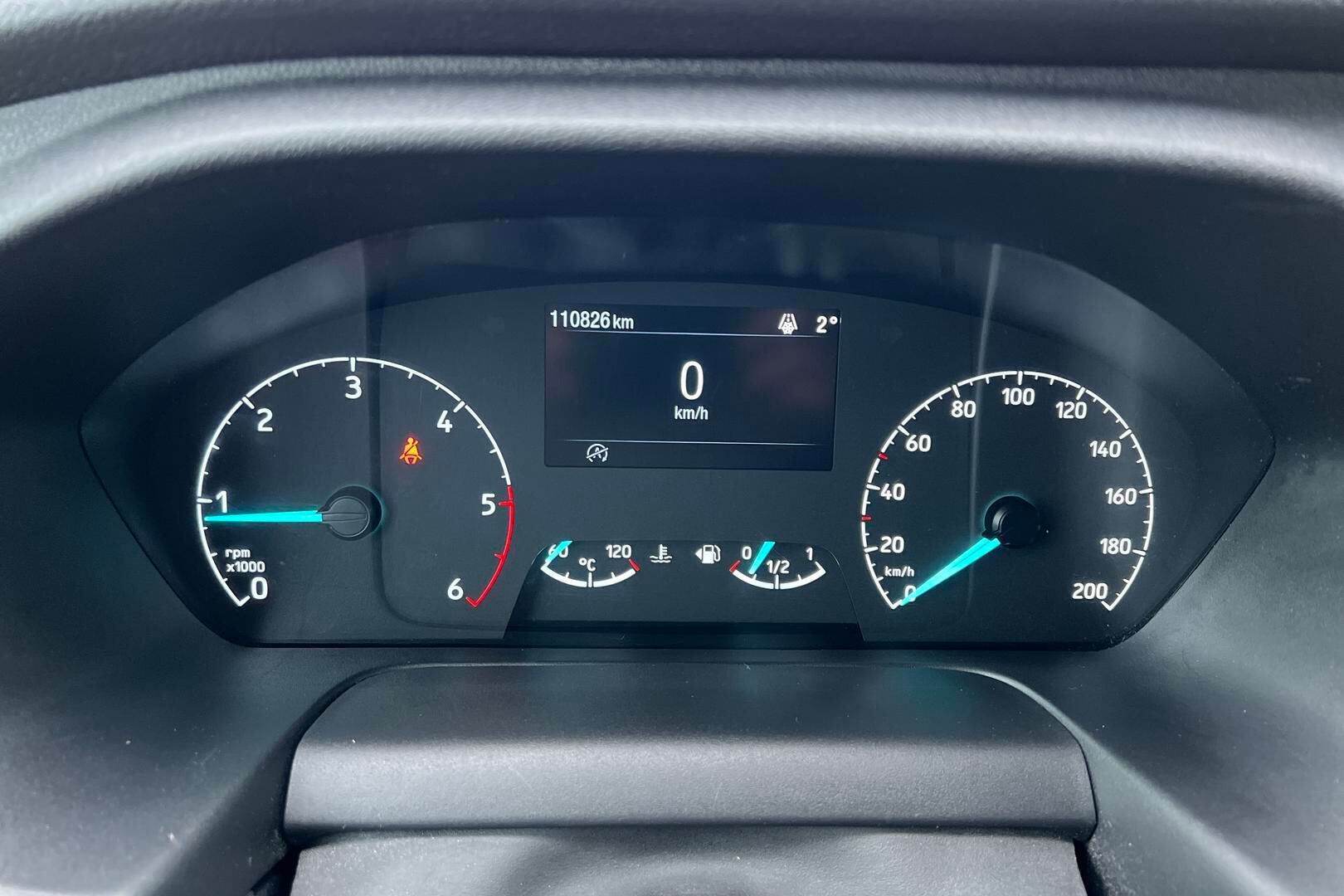 Ford Transit iso kuva 14