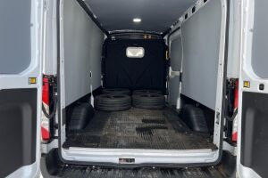 Ford Transit esikatselu 12