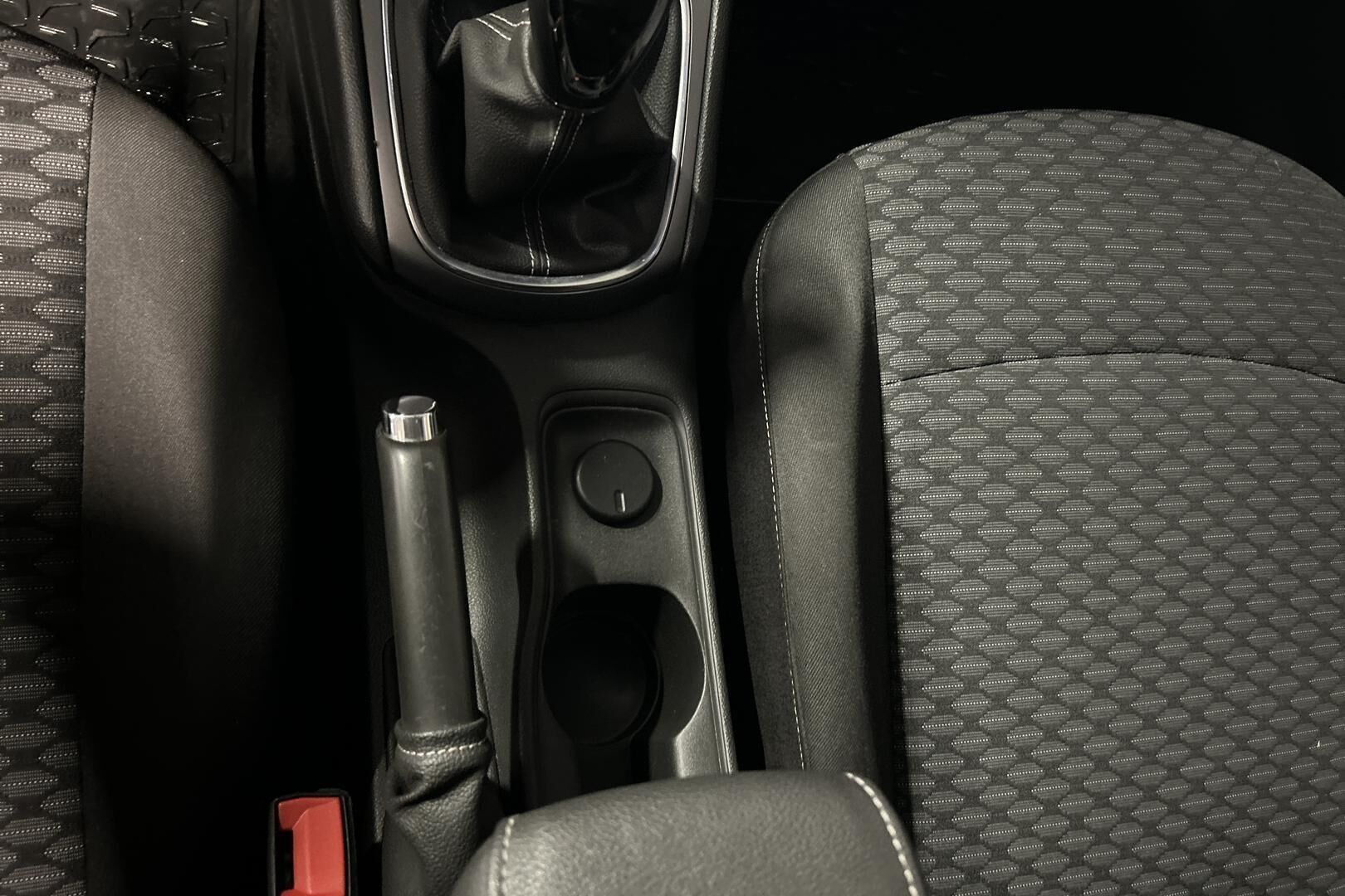 Opel Astra iso kuva 19