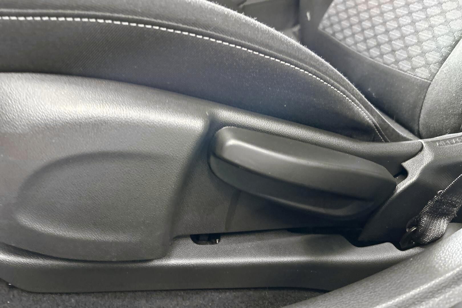 Opel Astra iso kuva 22