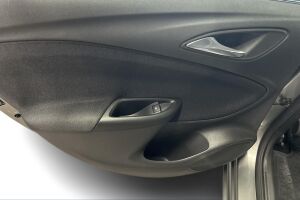Opel Astra esikatselu 27