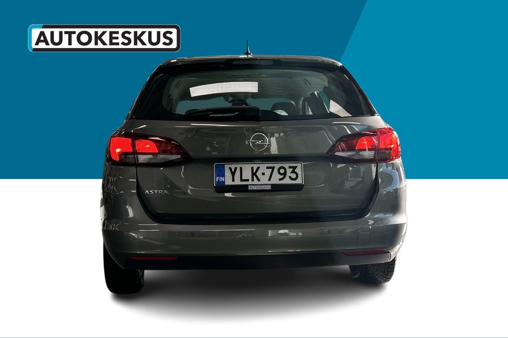 Opel Astra iso kuva 6