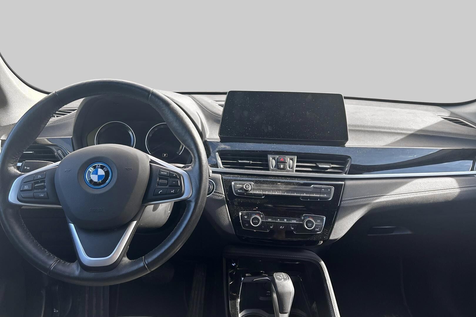 BMW X1 iso kuva 1