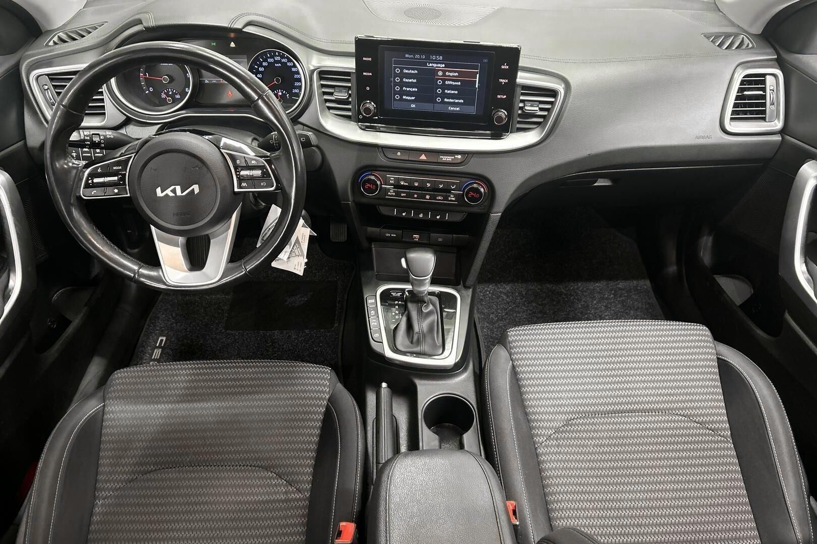Kia Ceed iso kuva 20