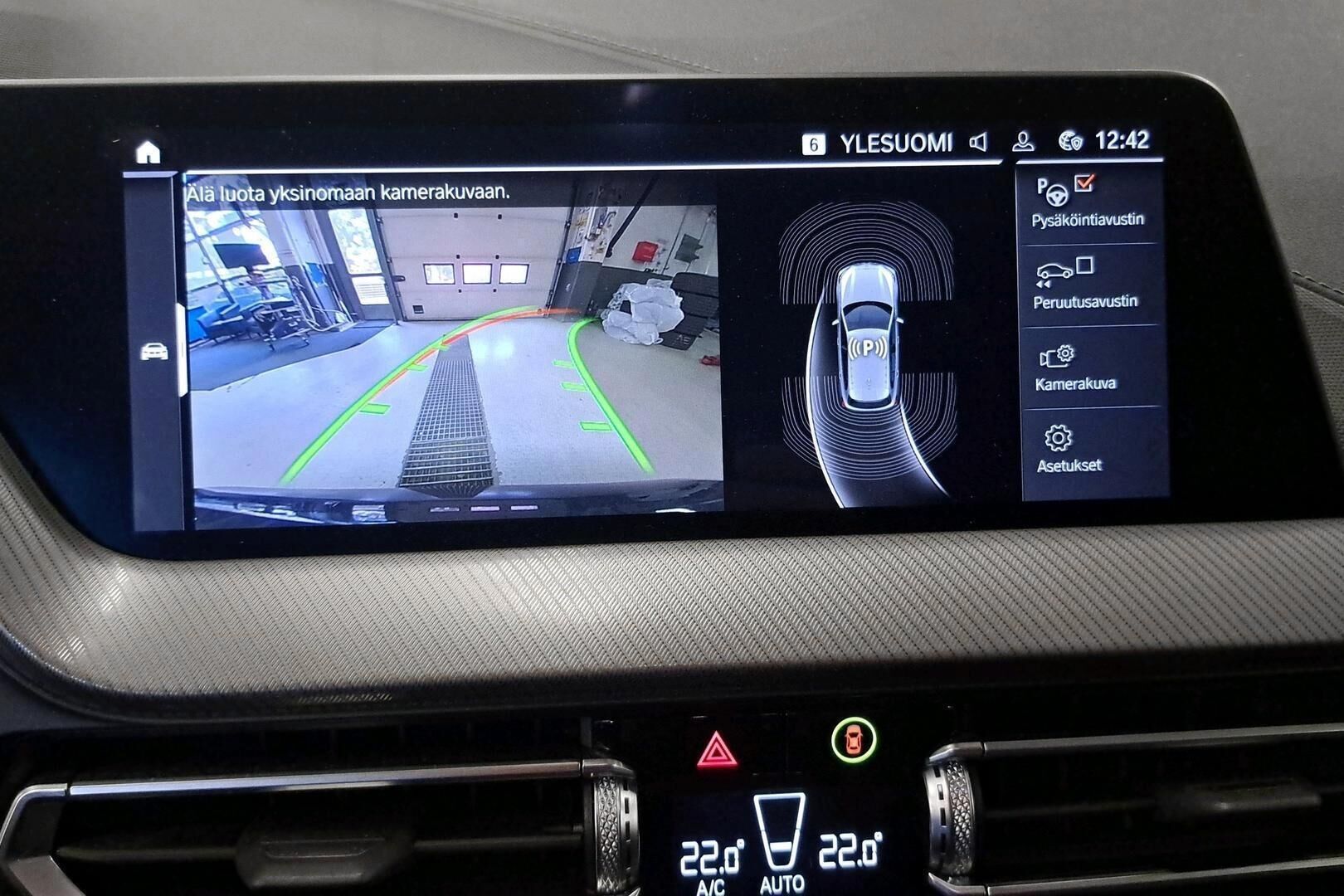BMW 1-SARJA iso kuva 7