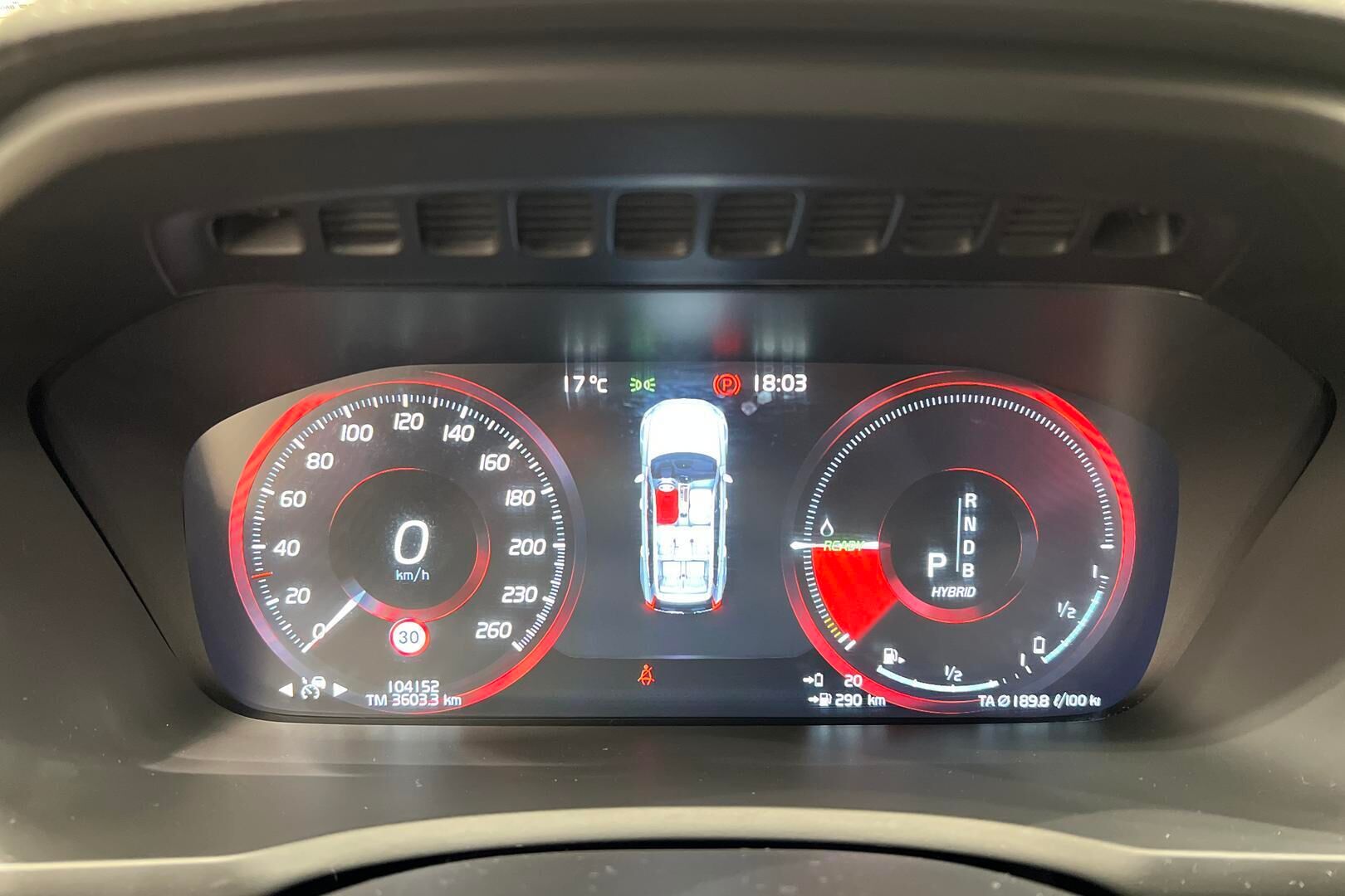 Volvo XC90 iso kuva 14