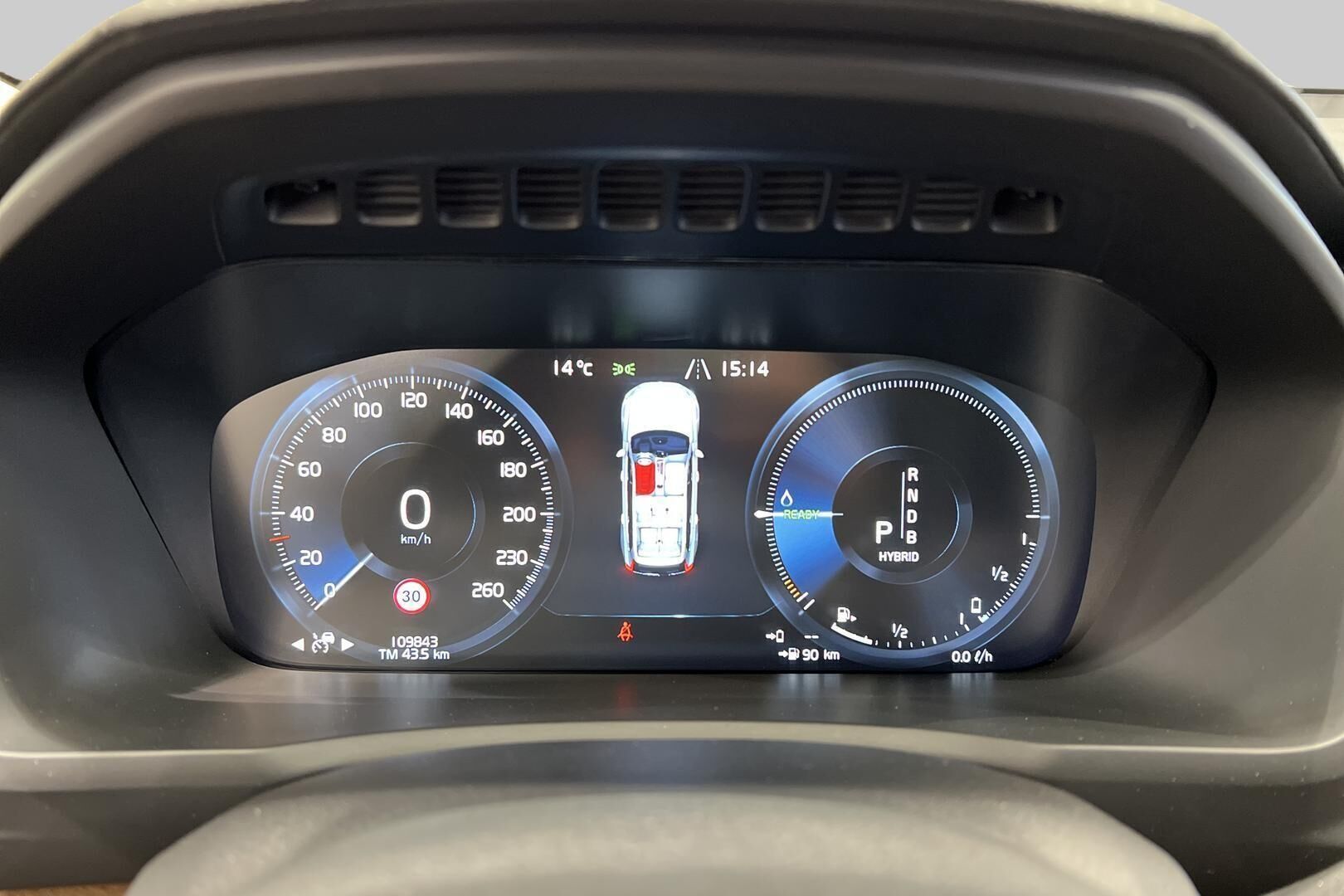 Volvo XC90 iso kuva 14