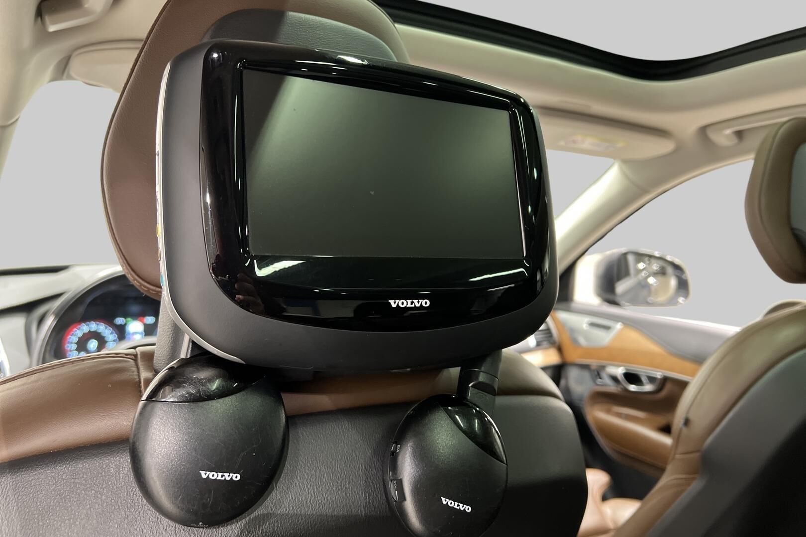 Volvo XC90 iso kuva 34