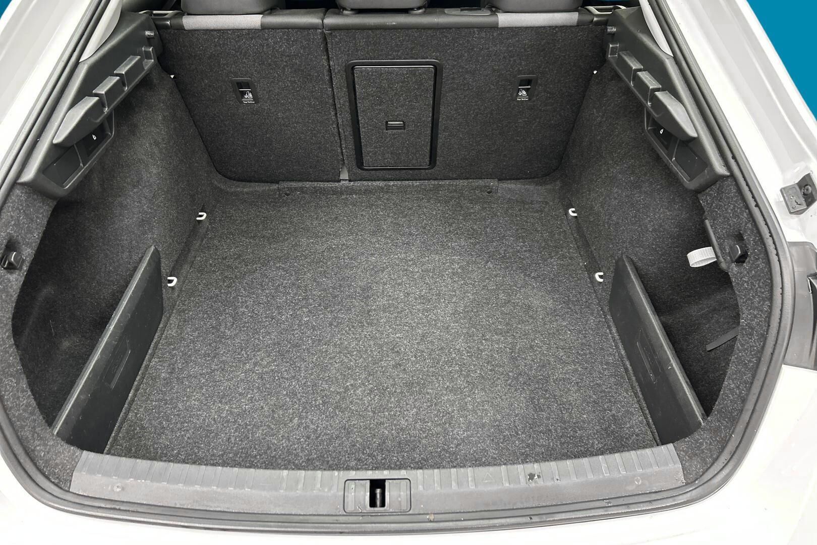 Skoda Octavia iso kuva 12