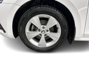 Skoda Octavia esikatselu 13