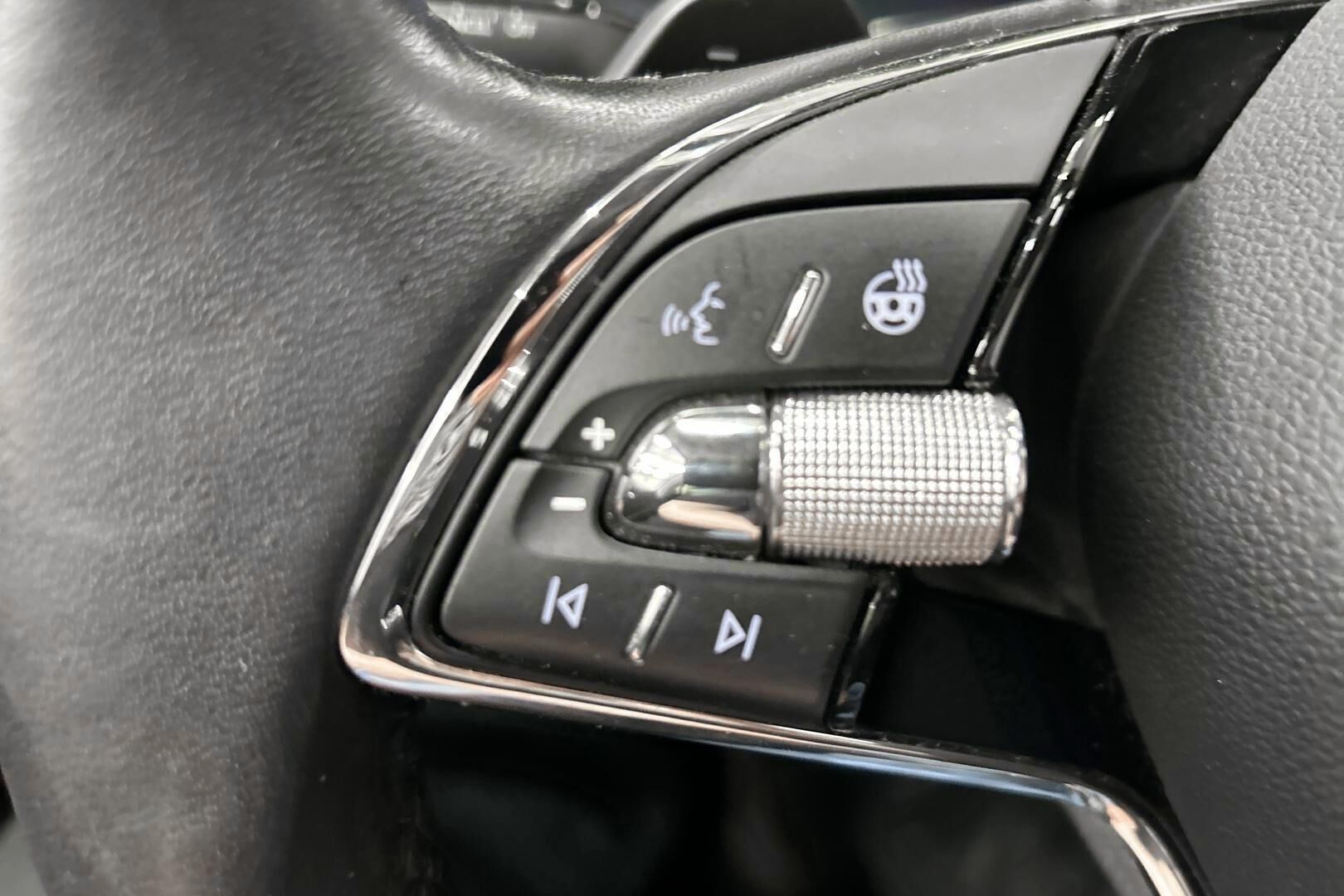 Skoda Octavia iso kuva 19