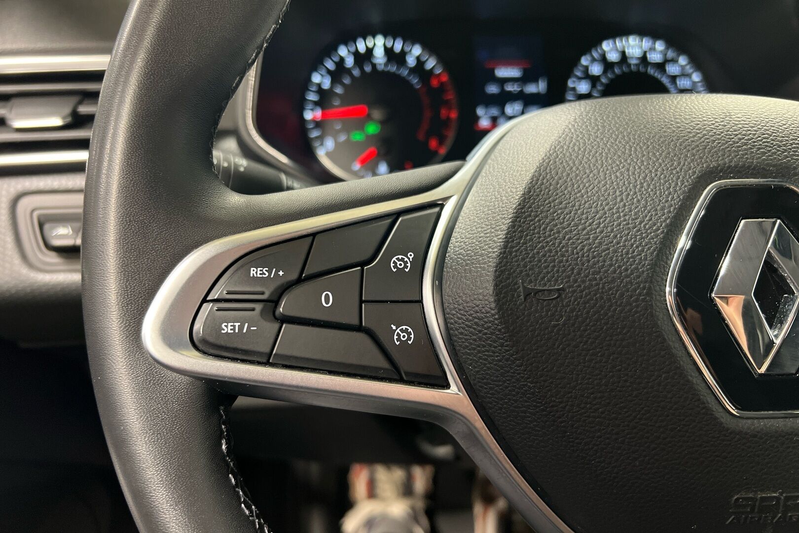 Renault Clio iso kuva 14