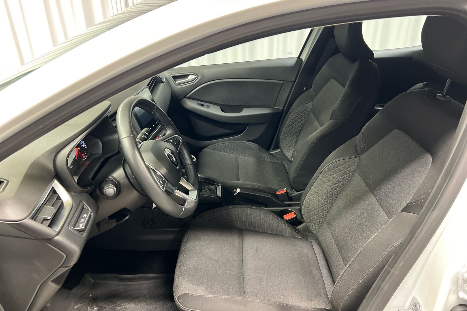 Renault Clio iso kuva 7