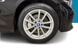 BMW 3-sarja esikatselu 12
