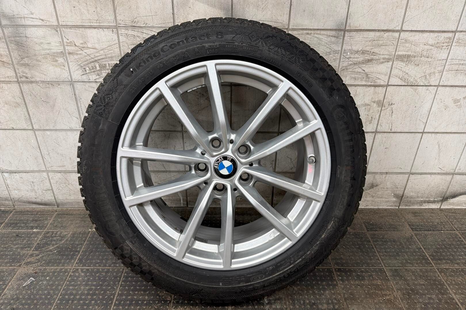 BMW 3-sarja iso kuva 13