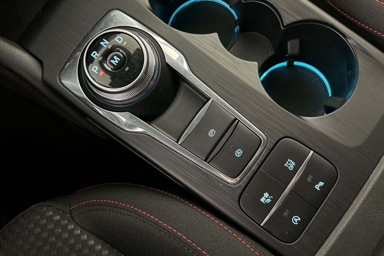 Ford Focus iso kuva 12