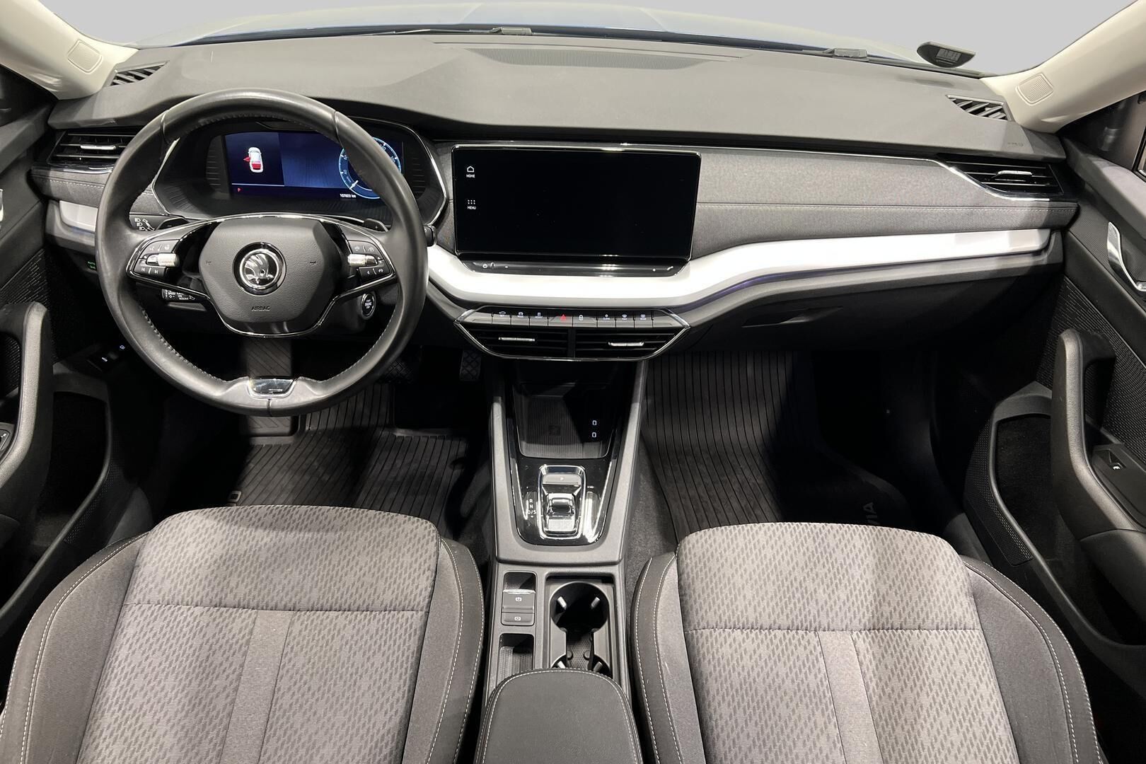 Skoda Octavia iso kuva 11