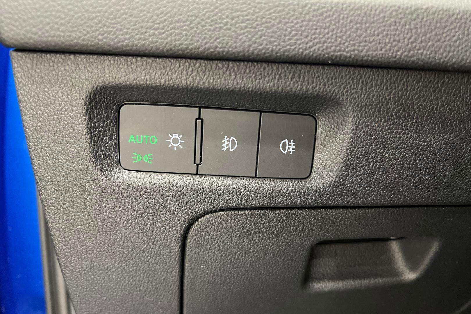 Skoda Octavia iso kuva 32