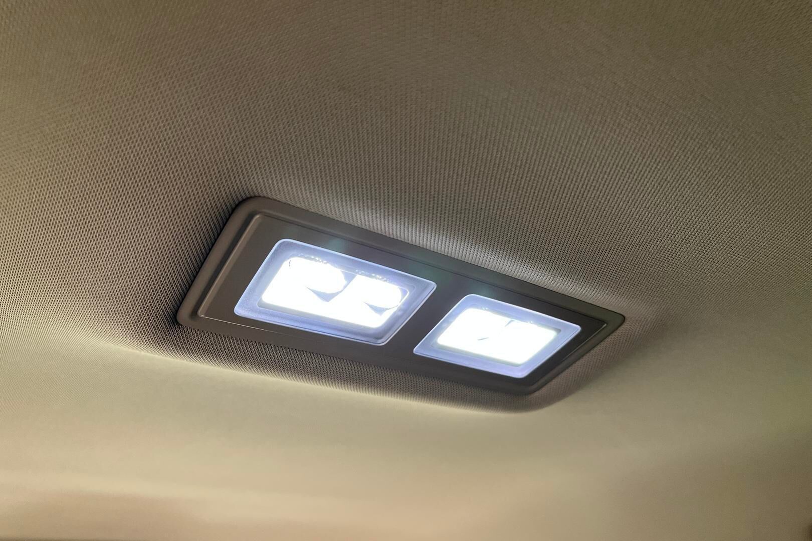 Skoda Octavia iso kuva 36