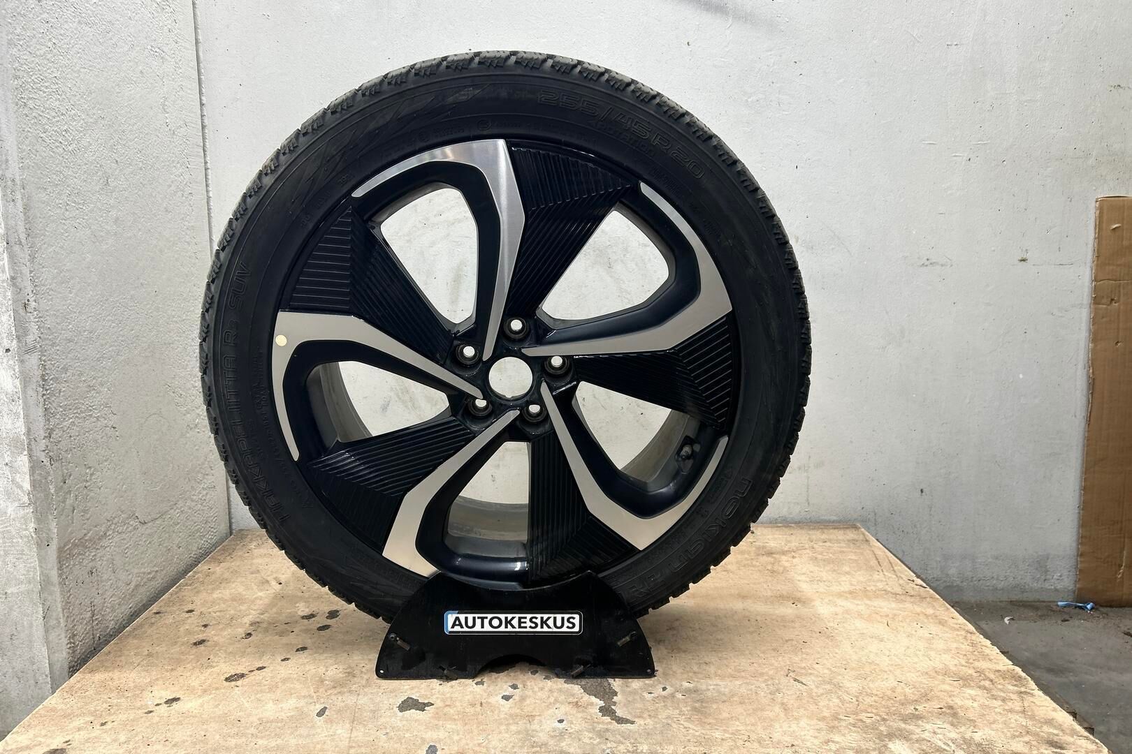 Kia EV6 iso kuva 14