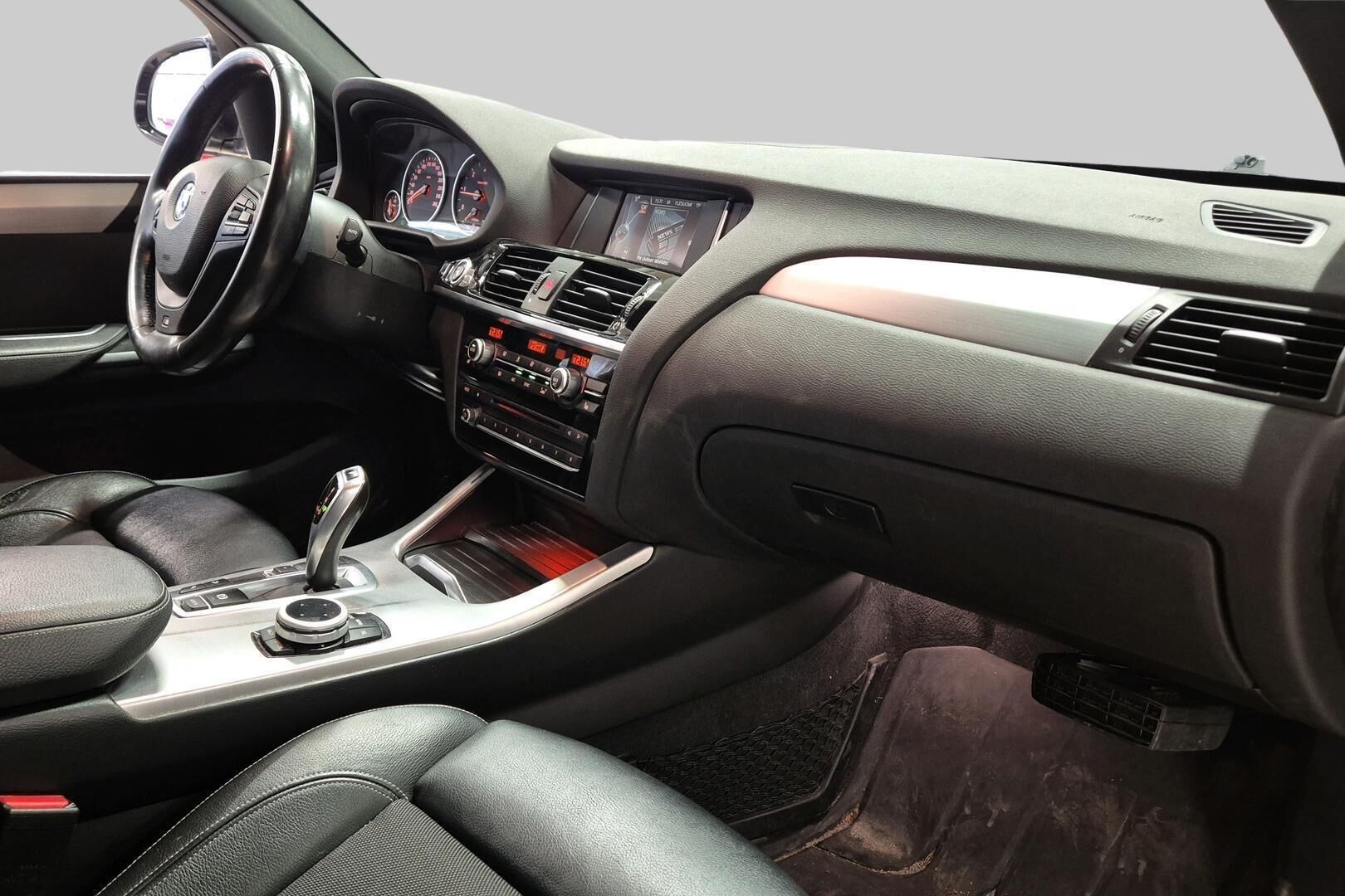 BMW X3 iso kuva 5
