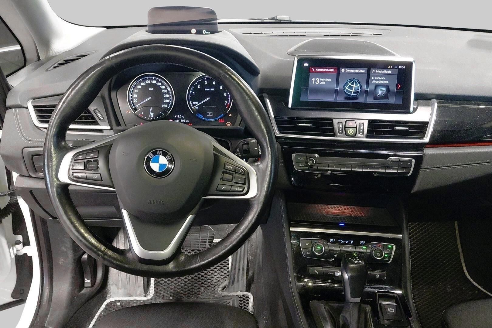 BMW 2-SARJA iso kuva 2