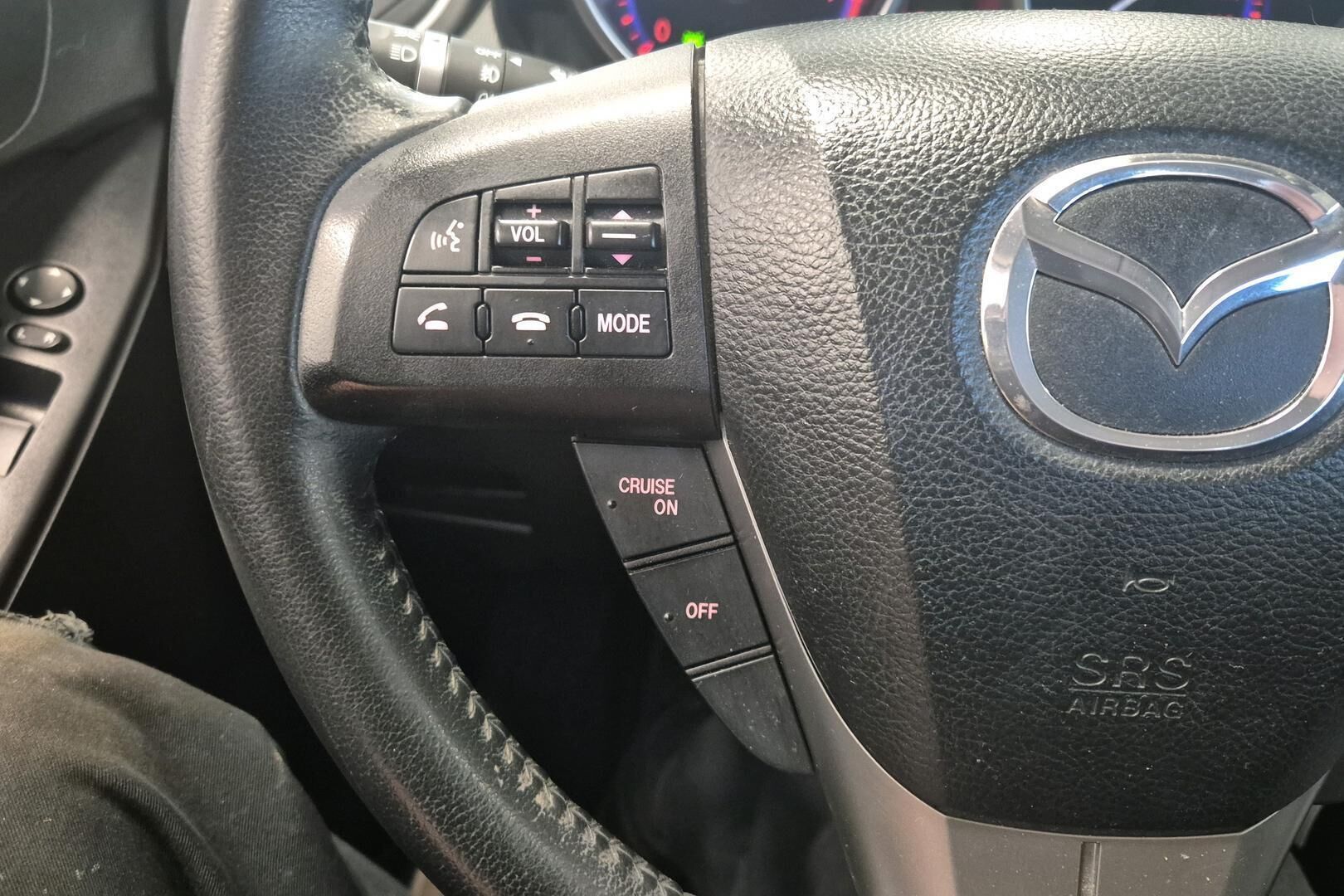 Mazda Mazda3 iso kuva 20